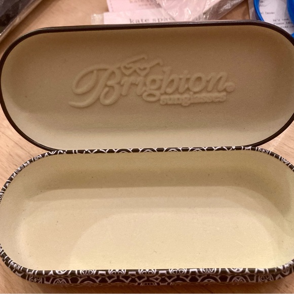 Brighton Metal Sunglasses Case - Black & White - EUC - Picture 5 of 13